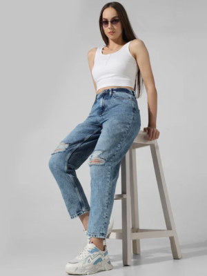 LIGHT BLUE HIGH RISE DISTRESSED STRAIGHT FIT JEANS